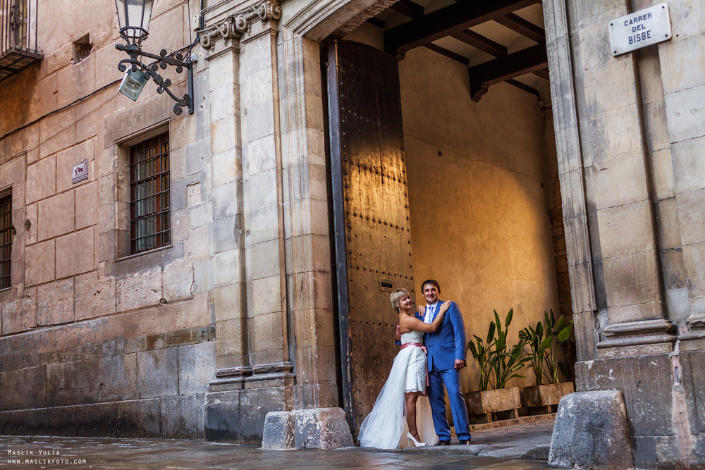 Unique photo shoot in Barcelona. Photographer in Barcelona Spain Maslik Yulia