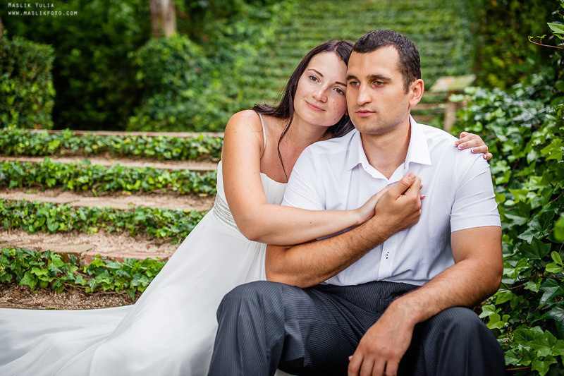 Sesión de fotos de boda en el Parque Laberinto de Barcelona. Fotógrafo en Barcelona  Maslik Yulia