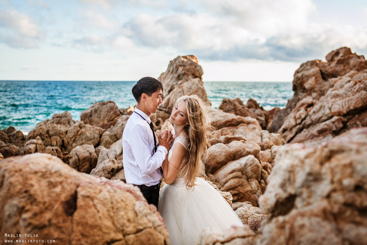 Wedding photo session on the Costa Brava, Spain. Photographer in Barcelona Spain Maslik Yulia