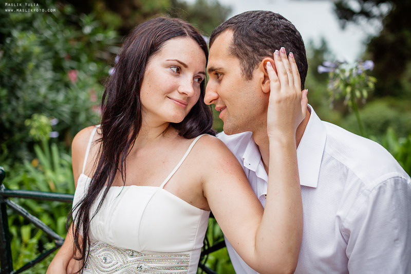 Sesión de fotos de boda en el Parque Laberinto de Barcelona. Fotógrafo en Barcelona  Maslik Yulia