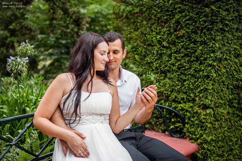 Sesión de fotos de boda en el Parque Laberinto de Barcelona. Fotógrafo en Barcelona  Maslik Yulia