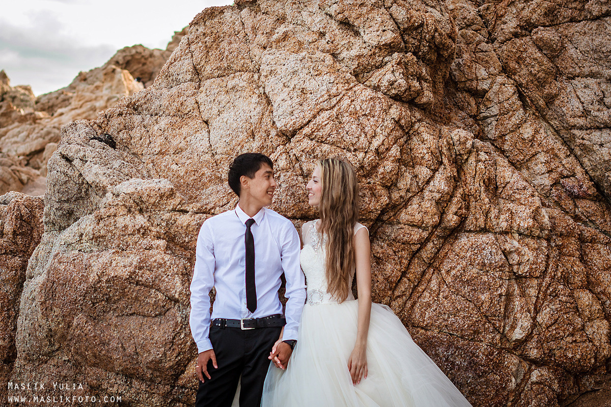 Wedding photo session on the Costa Brava, Spain. Photographer in Barcelona Spain Maslik Yulia