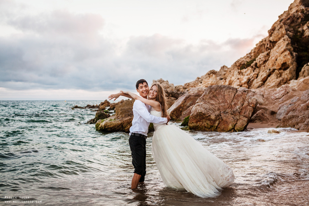 Wedding photo session on the Costa Brava, Spain. Photographer in Barcelona Spain Maslik Yulia
