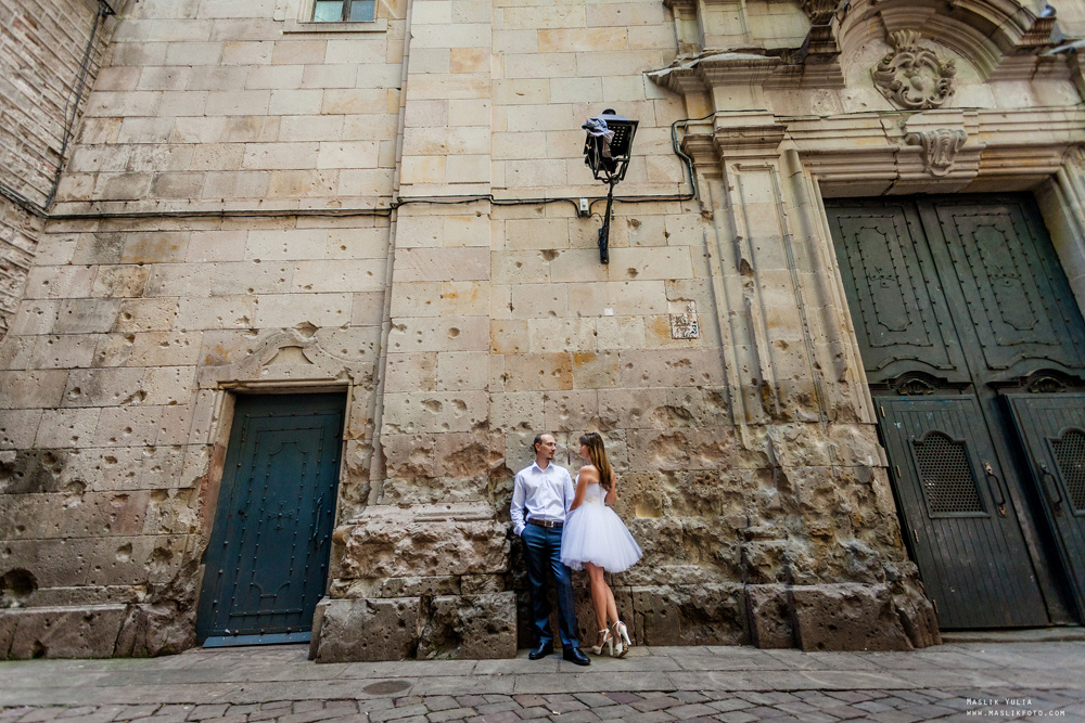 Luna de miel en barcelona. Fotógrafo en Barcelona  Maslik Yulia