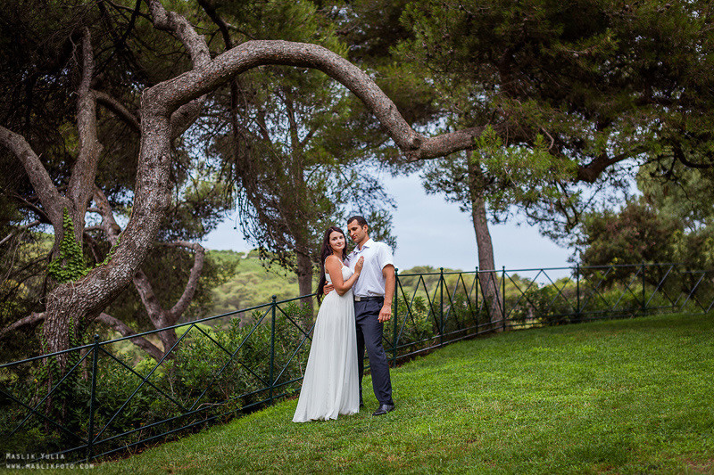 Sesión de fotos de boda en el Parque Laberinto de Barcelona. Fotógrafo en Barcelona  Maslik Yulia