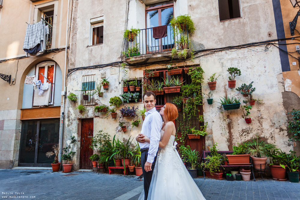 Soleada sesión de fotos en Barcelona. Fotógrafo en Barcelona  Maslik Yulia