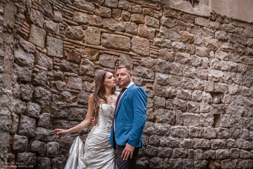 Sesión de fotos de boda en Barcelona en el Parque Laberinto. Fotógrafo en Barcelona  Maslik Yulia