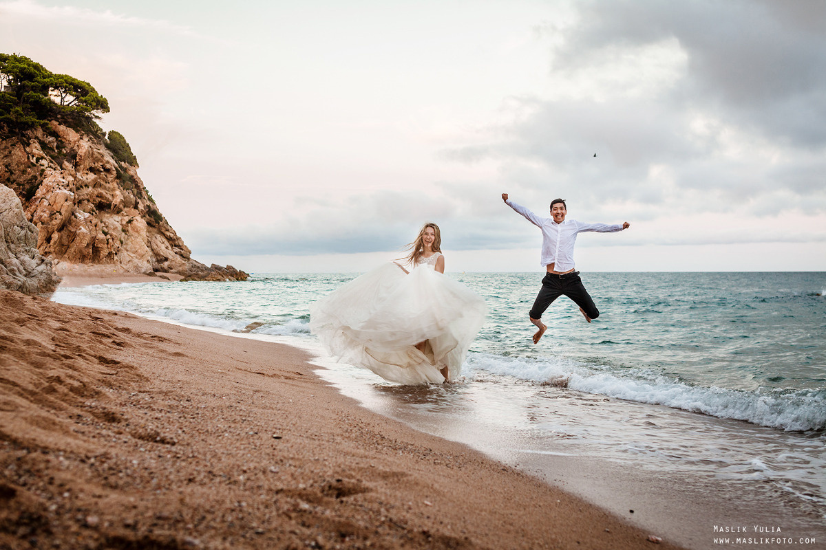 Wedding photo session on the Costa Brava, Spain. Photographer in Barcelona Spain Maslik Yulia
