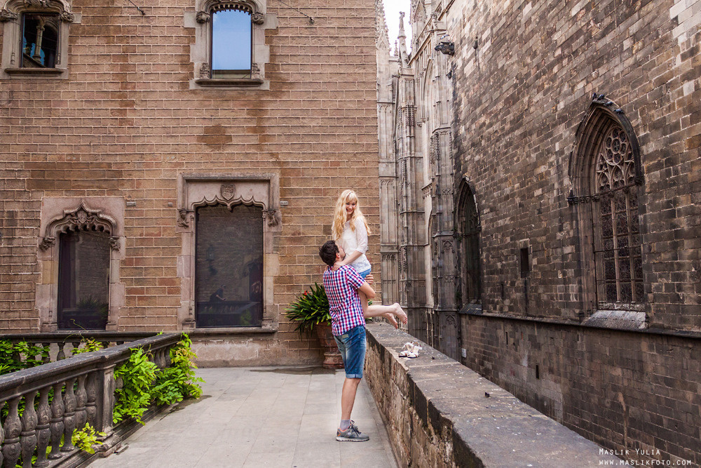 Romántica sesión de fotos en Barcelona. Fotógrafo en Barcelona  Maslik Yulia