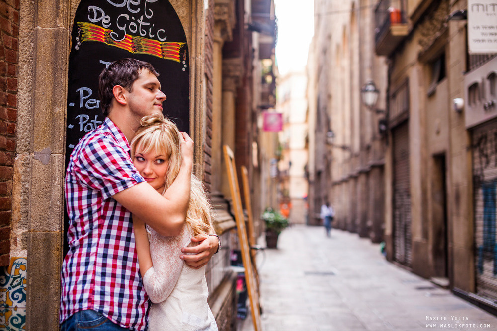 Romántica sesión de fotos en Barcelona. Fotógrafo en Barcelona  Maslik Yulia