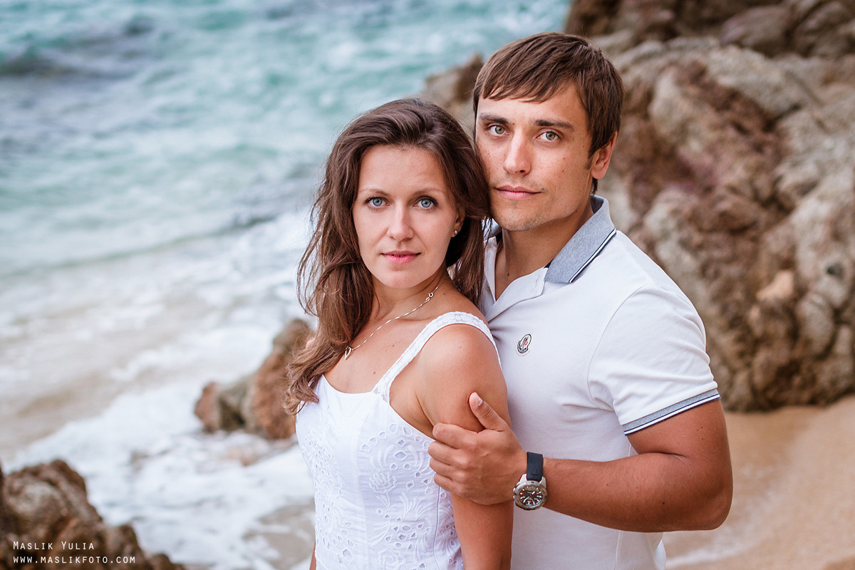 Sesión de fotos de mar en Tossa de Mar. Fotógrafo en Barcelona  Maslik Yulia