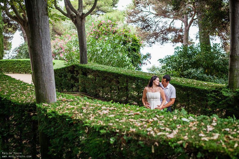 Sesión de fotos de boda en el Parque Laberinto de Barcelona. Fotógrafo en Barcelona  Maslik Yulia