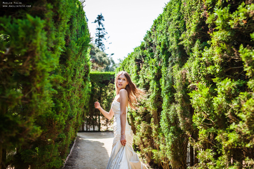 Sesión de fotos de boda en Barcelona en el Parque Laberinto. Fotógrafo en Barcelona  Maslik Yulia