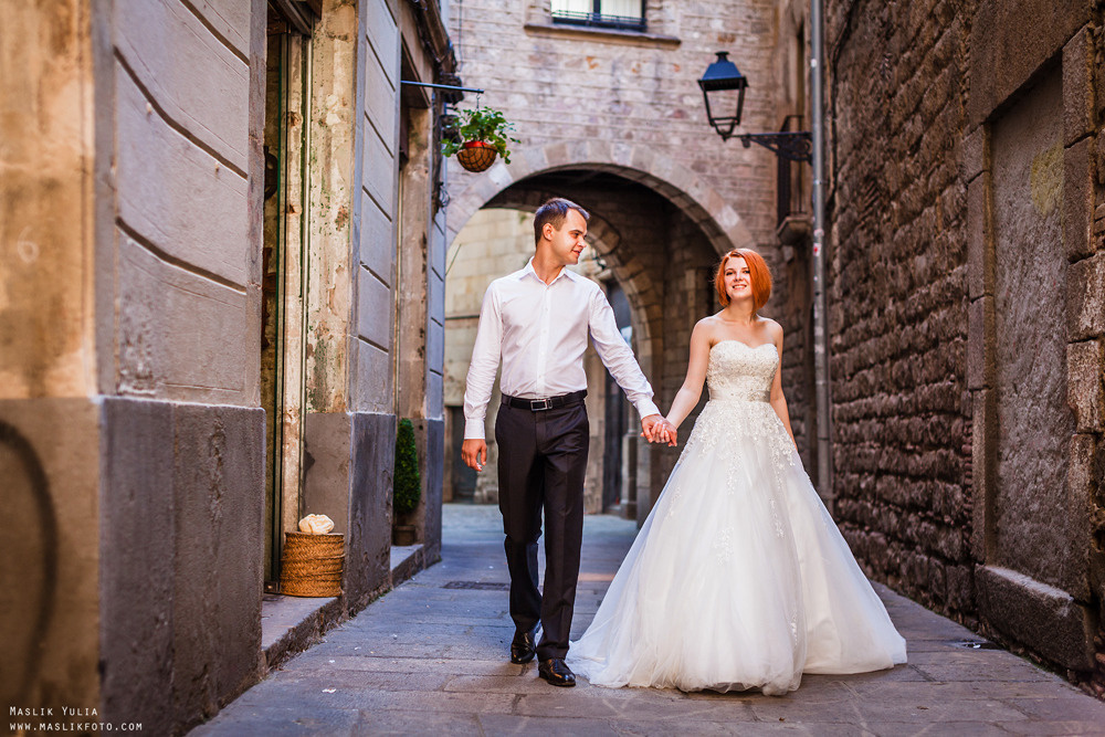 Soleada sesión de fotos en Barcelona. Fotógrafo en Barcelona  Maslik Yulia