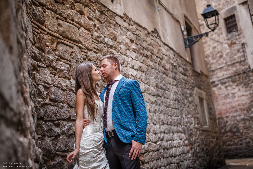 Sesión de fotos de boda en Barcelona en el Parque Laberinto. Fotógrafo en Barcelona  Maslik Yulia