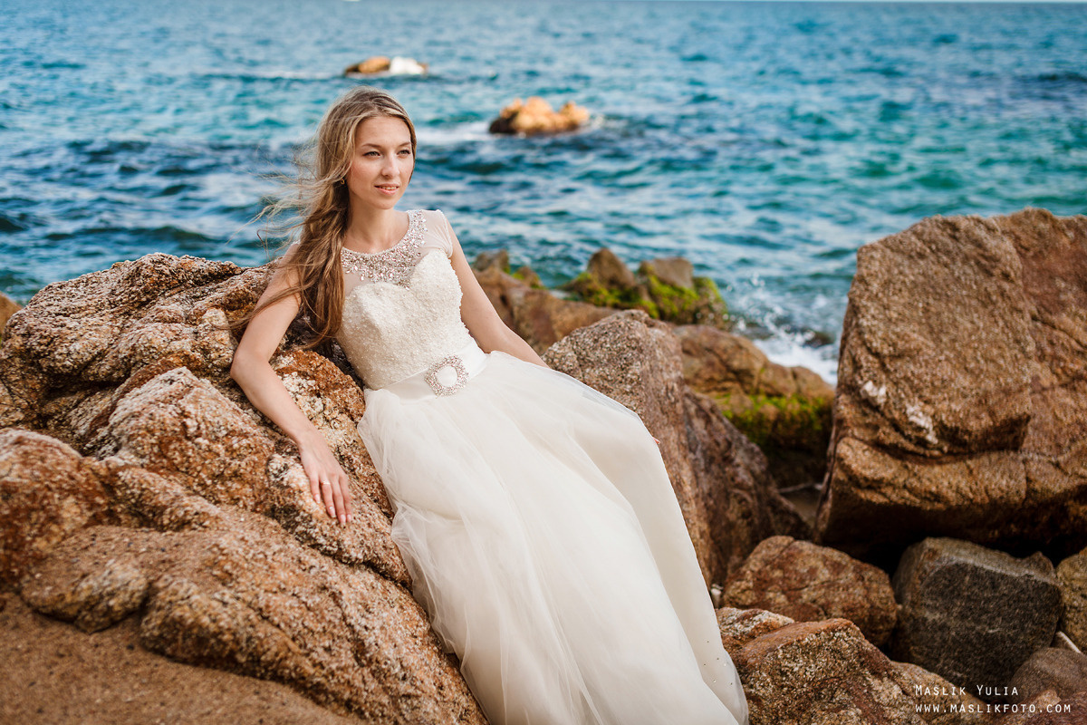 Wedding photo session on the Costa Brava, Spain. Photographer in Barcelona Spain Maslik Yulia