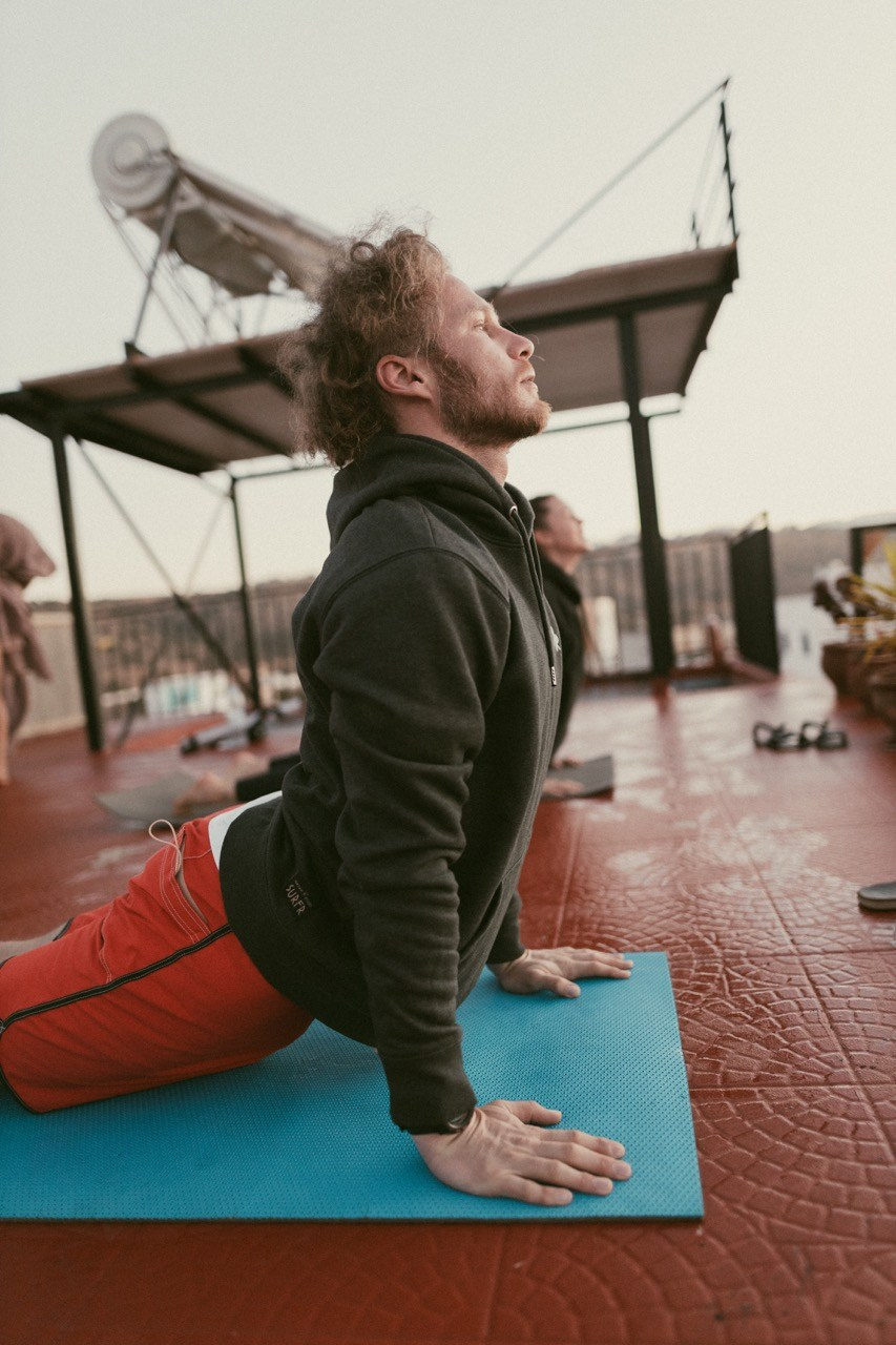 Travel and lifestyle fotografka. Dana Lišková — Empatická fotografka | Introspektivní umělkyně | Neurodivergentní koučka| Zakladatelka Artepy.cz