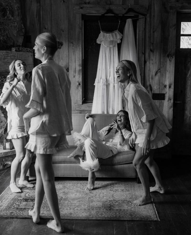 Wedding guide ITA. Wedding and elopement photographer Italy Tuscany Como Milan Pavia Marija Galaka