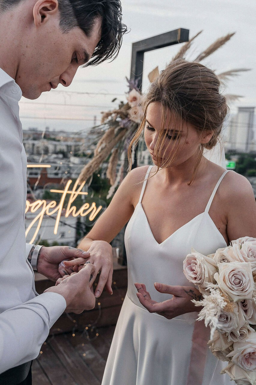 Oshawa wedding photographer capturing joyful moments and candid emotions throughout the day.