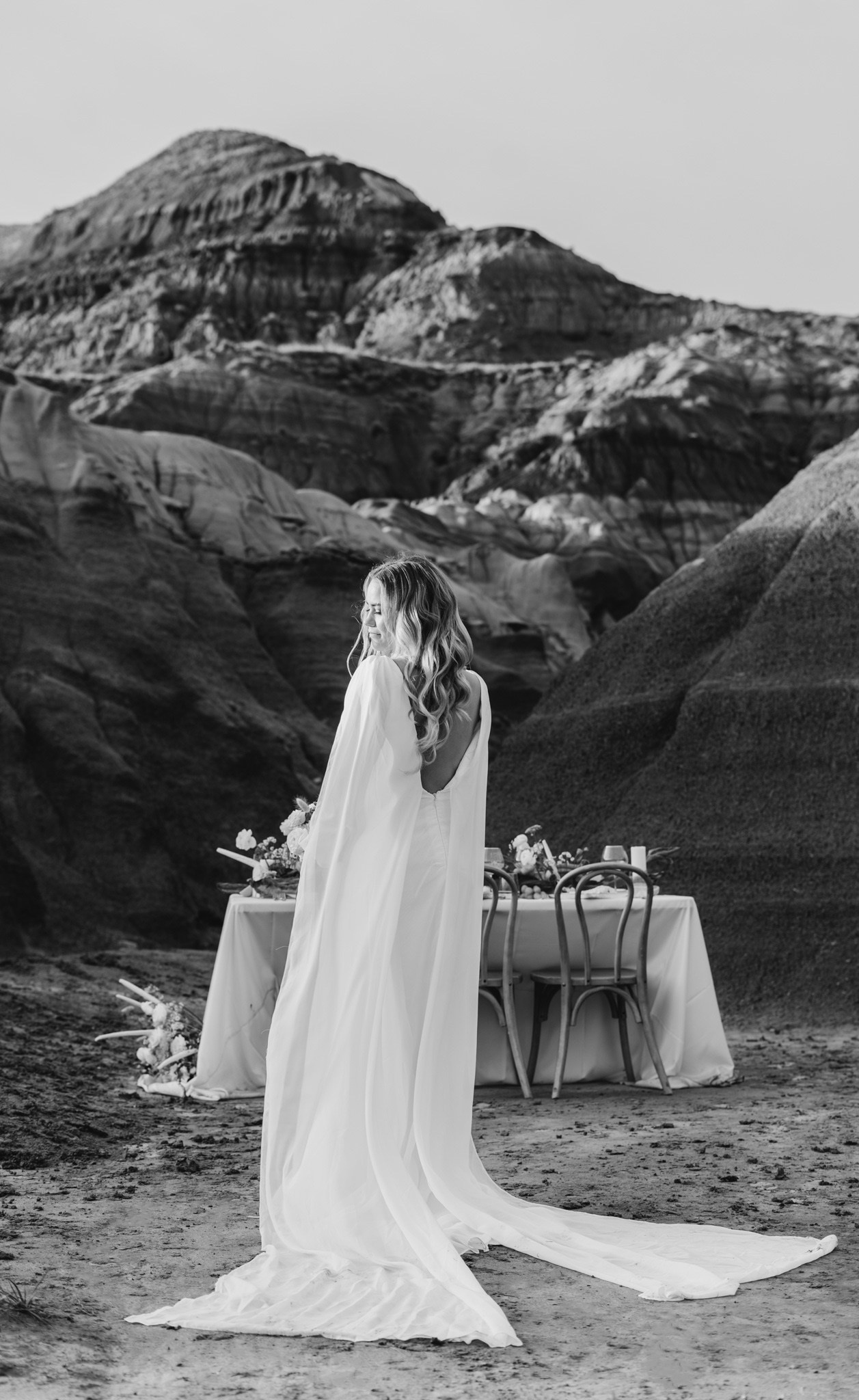 Gorgeous wedding day in Drumheller, Alberta May 2024. Wedding and family photographer in Calgary Kate Beliaeva