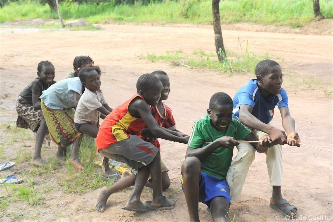 Photos of volunteer work in Congo. Simbahalu