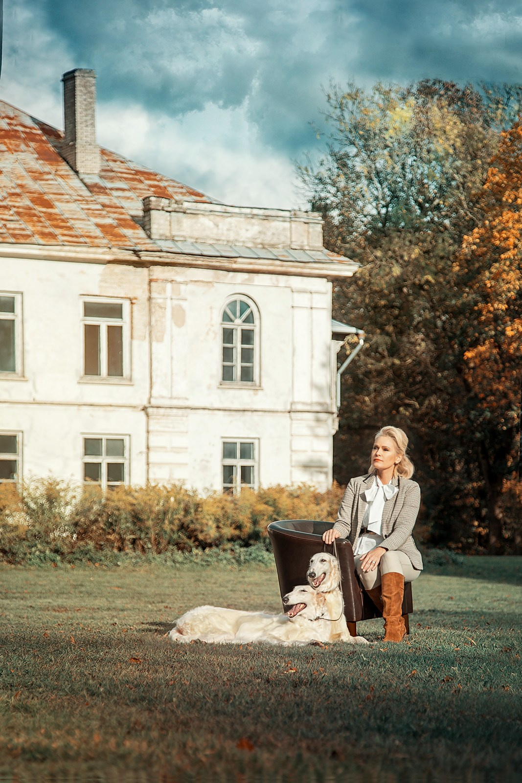 стильная фотосессия в историческом антураже