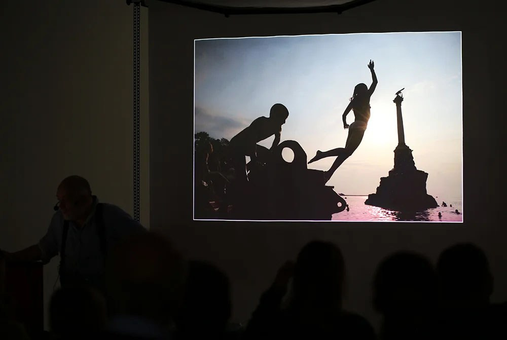 Мастер-класс Сергея Максимишина в Школе Фотографии Романа Рыбалёва. Școala de fotografie lui Roman Ribaliov. Orașul Chișinău, Moldova