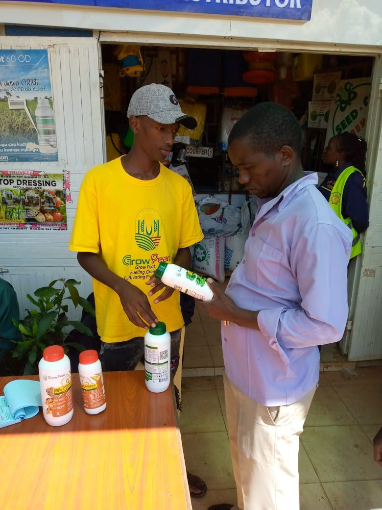 Grow Peat Organic Farming Training Crops and Sustainable Agriculture. Boost Plant Growth with Organic Fertilizers: Our Effective Solution
