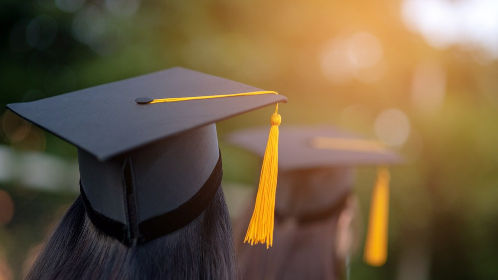 🎓 Togiishapki.bg — Тоги и академични шапки за дипломиране на студенти, ученици и деца