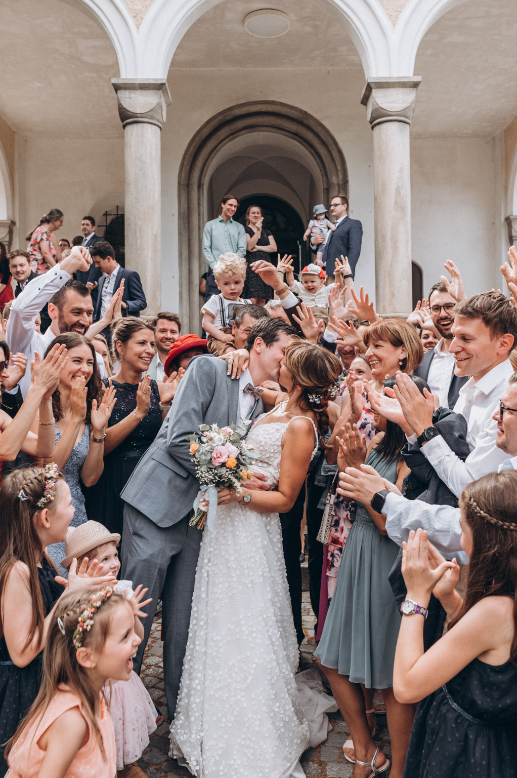 Lily Walter I Hochzeitsfotografin Raum Regensburg I München I Preise und Leistungen. Lily Walter | Hochzeitsfotografin Regensburg | München