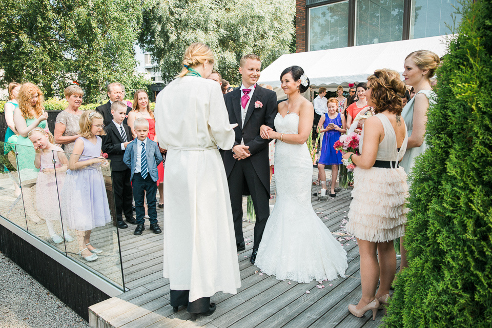 Anniina ja Antti, dokumentaarinen hääkuvaus Villa Katayssa