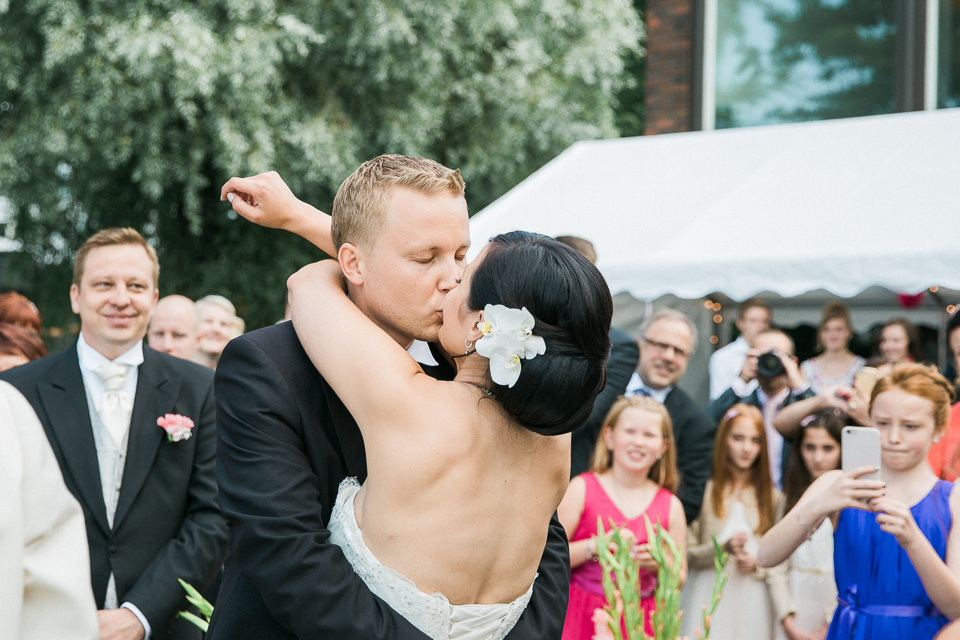 Anniina ja Antti, dokumentaarinen hääkuvaus Villa Katayssa