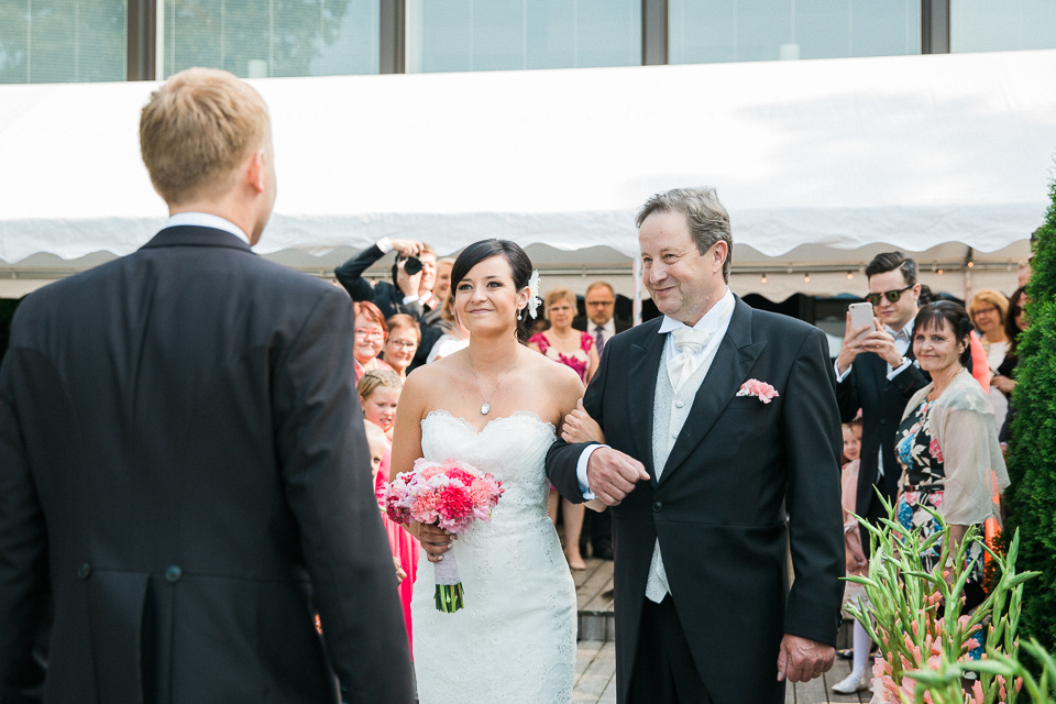 Anniina ja Antti, dokumentaarinen hääkuvaus Villa Katayssa