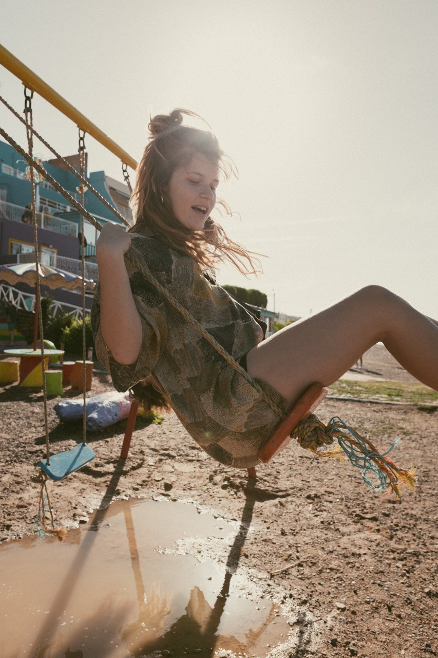 Travel and lifestyle fotografka. Dana Lišková — Empatická fotografka | Introspektivní umělkyně | Neurodivergentní koučka| Zakladatelka Artepy.cz