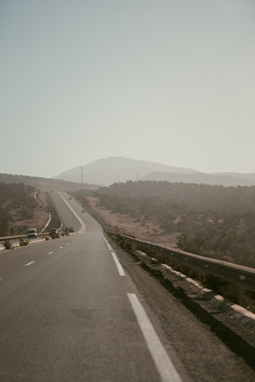 Travel and lifestyle fotografka. Dana Lišková — Empatická fotografka | Introspektivní umělkyně | Neurodivergentní koučka| Zakladatelka Artepy.cz