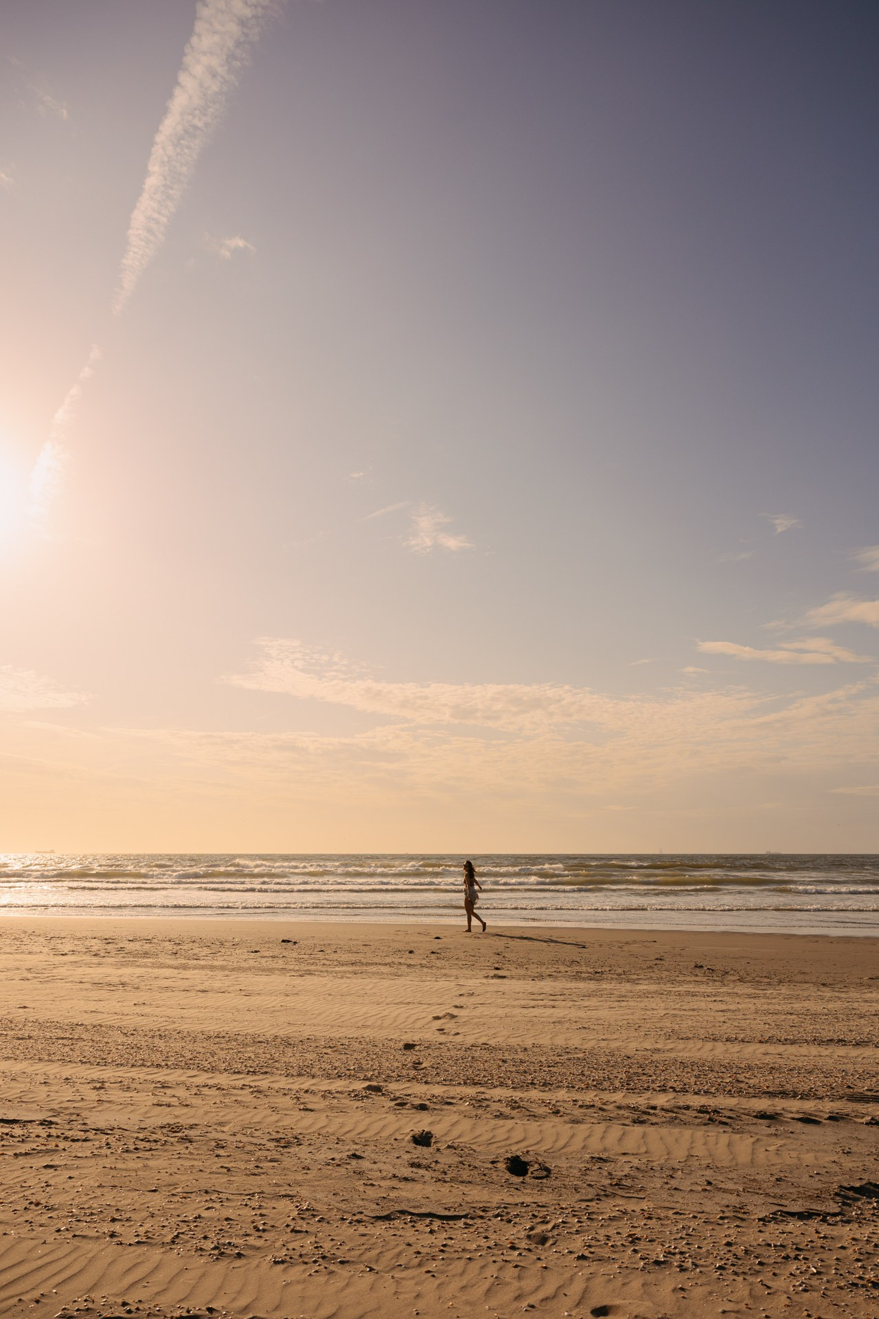 Beach Portrait Photoshoot in the Netherlands — Sunset Vibes. Romantic & Soulful Photography by Natalia Olhova in Rotterdam