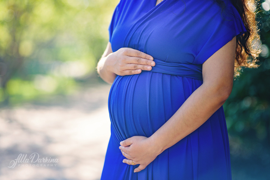 Maternity session session price guide. Newborn and family photographer. Hills District. Sydney