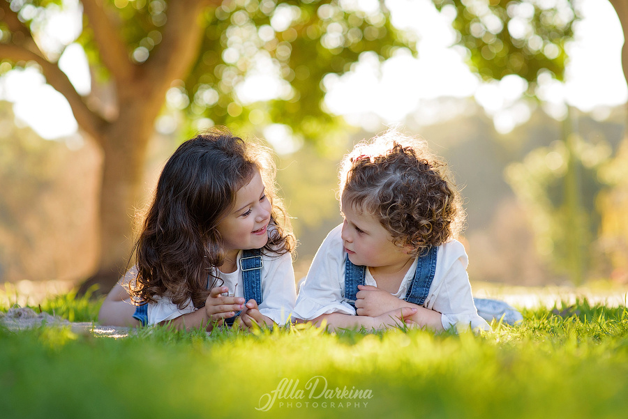 Family session price guide. Newborn and family photographer. Hills District. Sydney