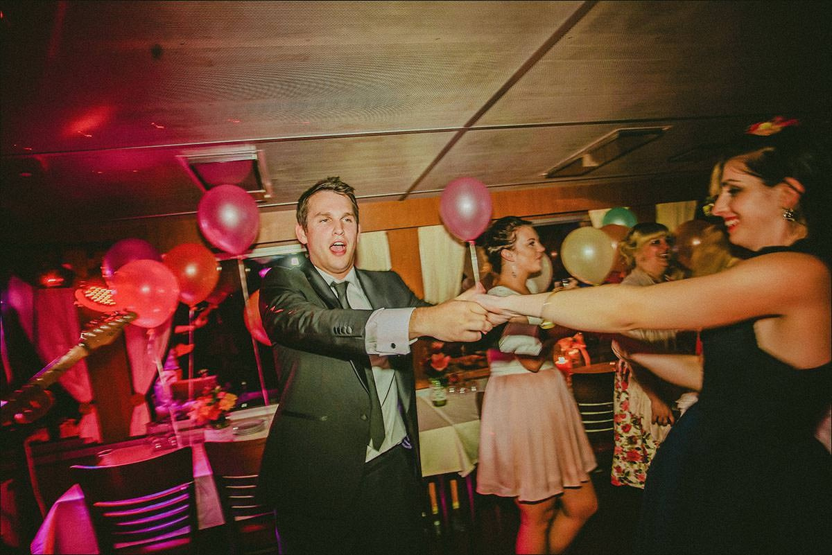 Michelle & Dan — Designer Vrtba Garden Wedding Photography, Prague