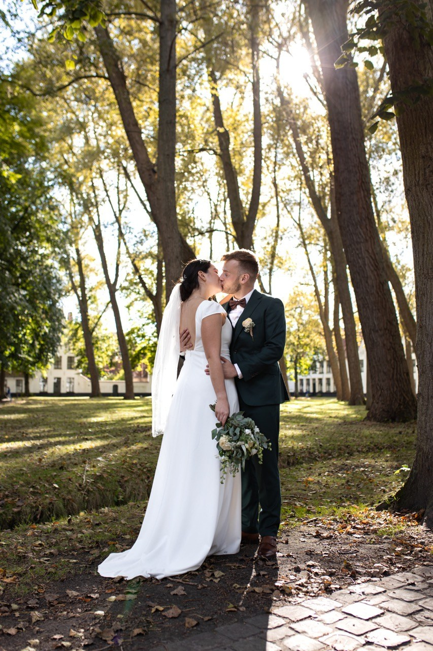 Svatební tým — svatební fotograf a kameraman. Dana Lišková — Empatická fotografka | Introspektivní umělkyně | Neurodivergentní koučka| Zakladatelka Artepy.cz