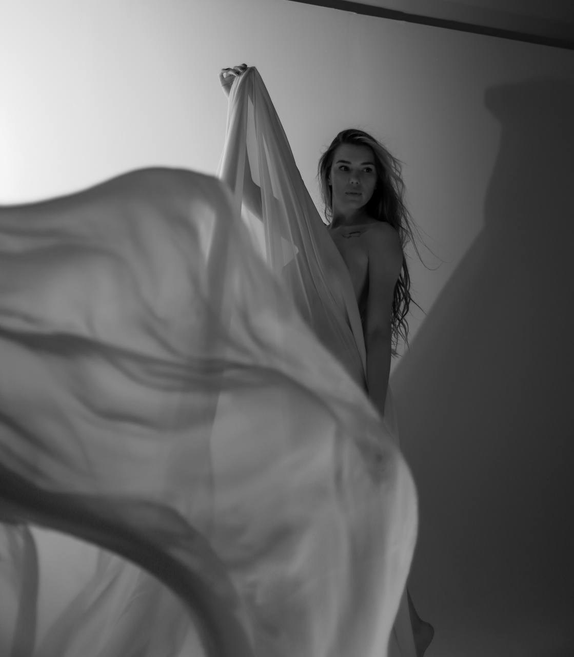 VALERIIA VIUNOVA individual shooting\love story\event\brand