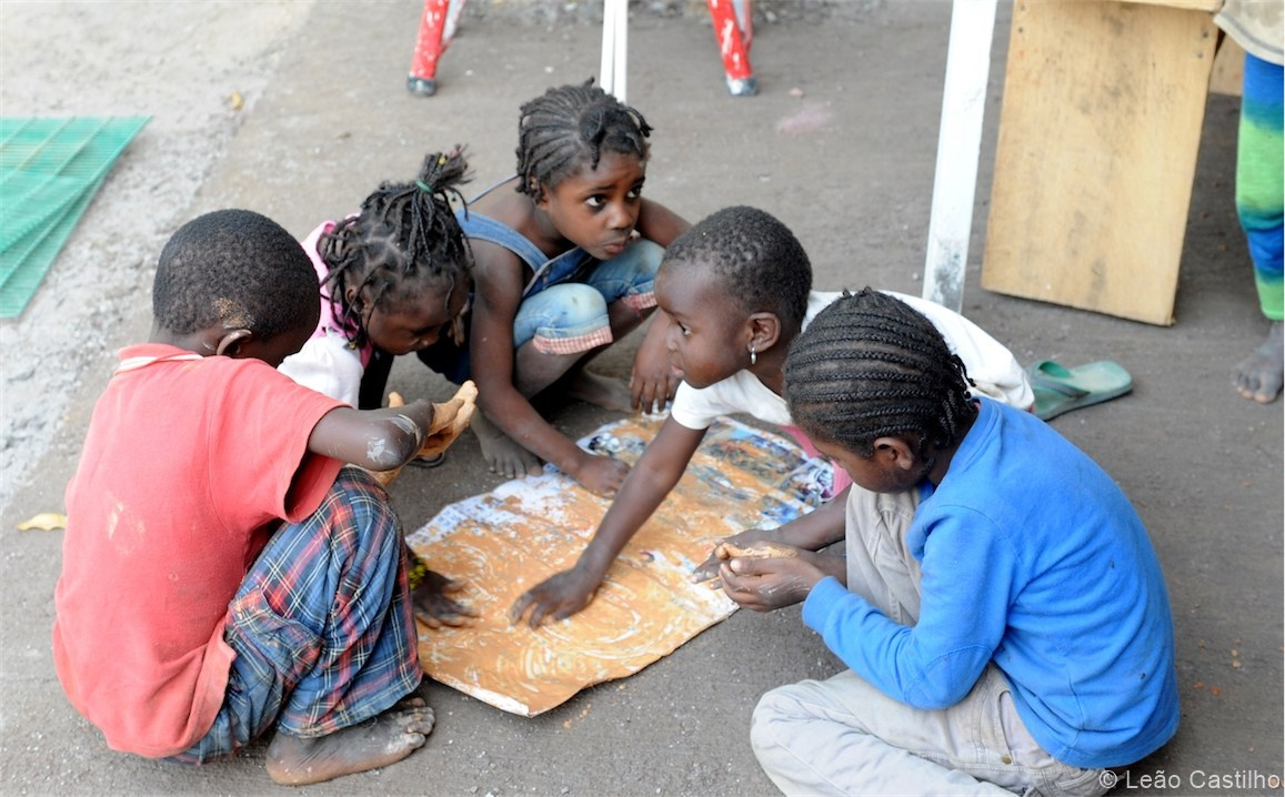 Photos of volunteer work in Congo. Simbahalu