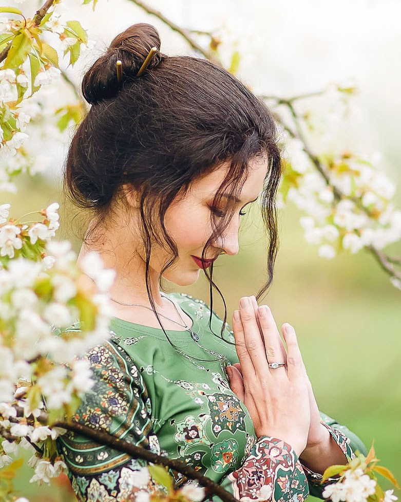 Stylist hairdresser for photo shoots in Montenegro. Makeup artist and hairdresser in Montenegro Nadia Lia