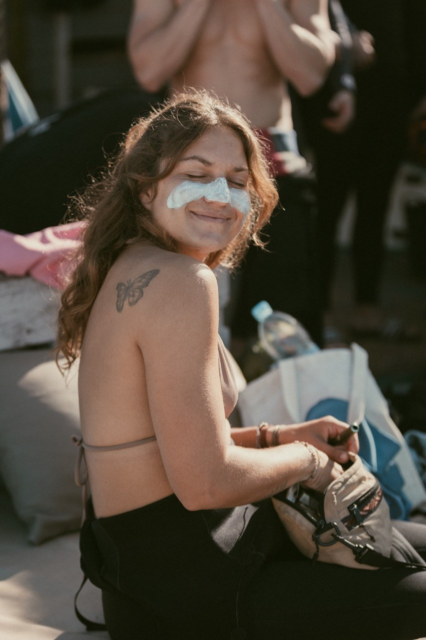 Travel and lifestyle fotografka. Dana Lišková — Empatická fotografka | Introspektivní umělkyně | Neurodivergentní koučka| Zakladatelka Artepy.cz