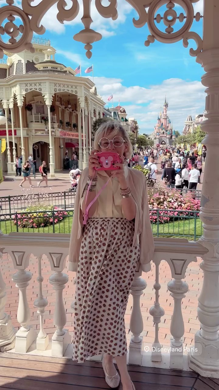 PARIS REELS — CINEMATIC MINI-FILM BY CHOUETTE LOVE. Photographe à Paris