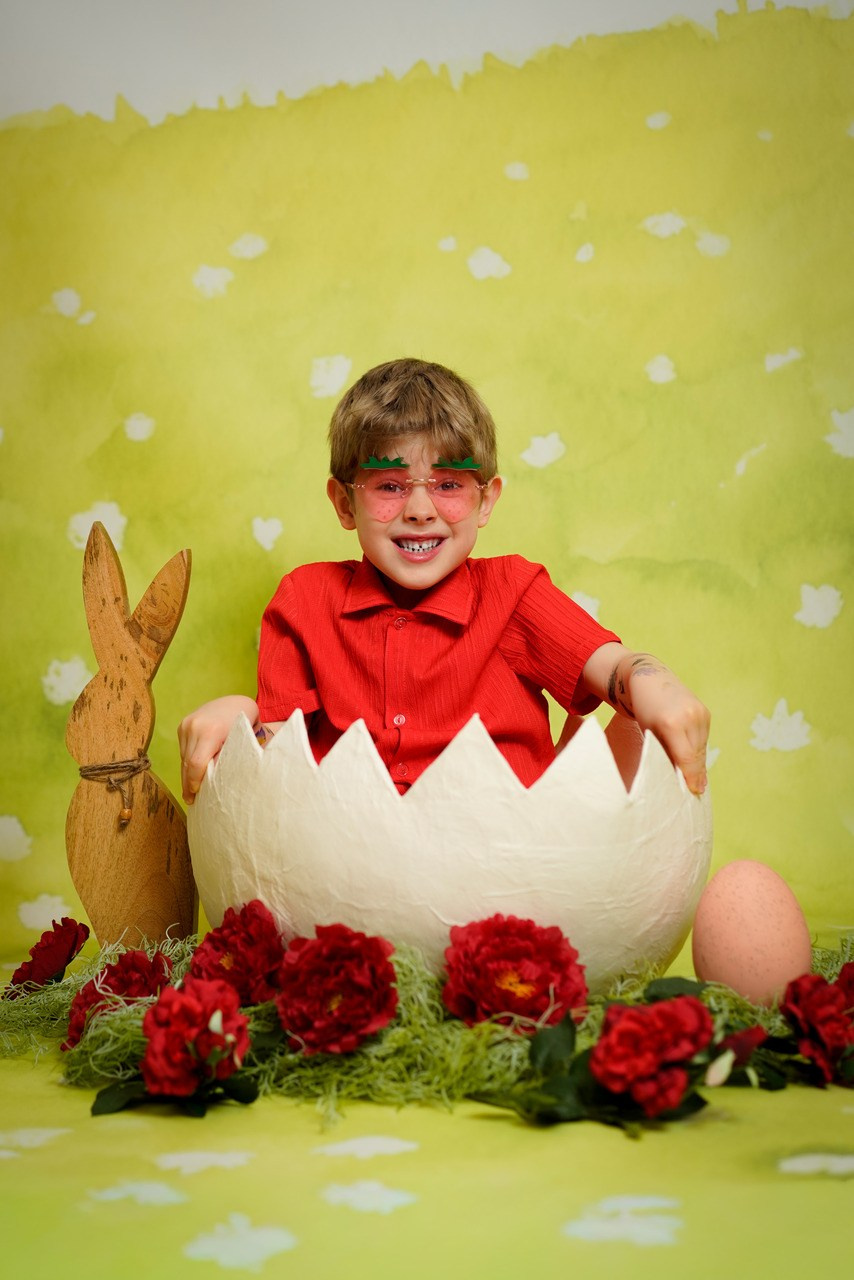 Sedinta foto Paste. Cuibul foto