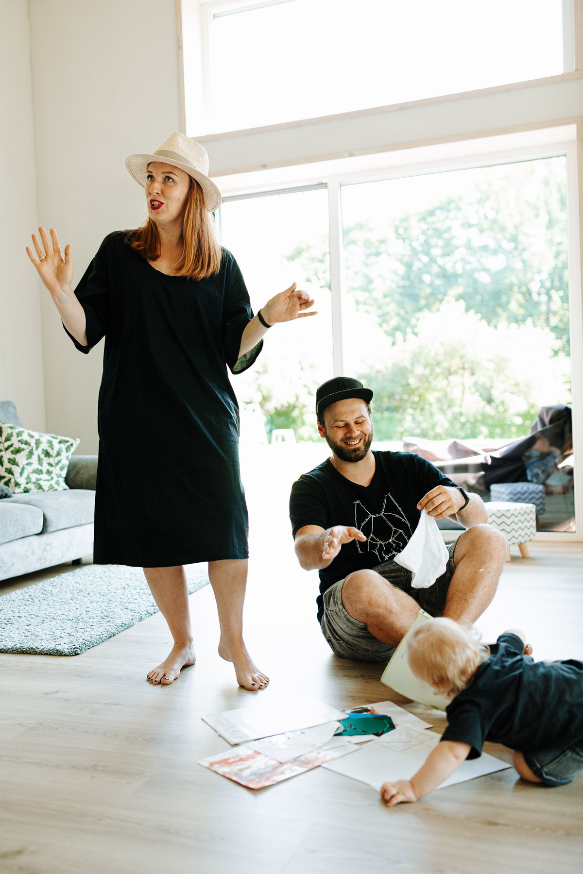 Ģimenes fotosesija savā mājā