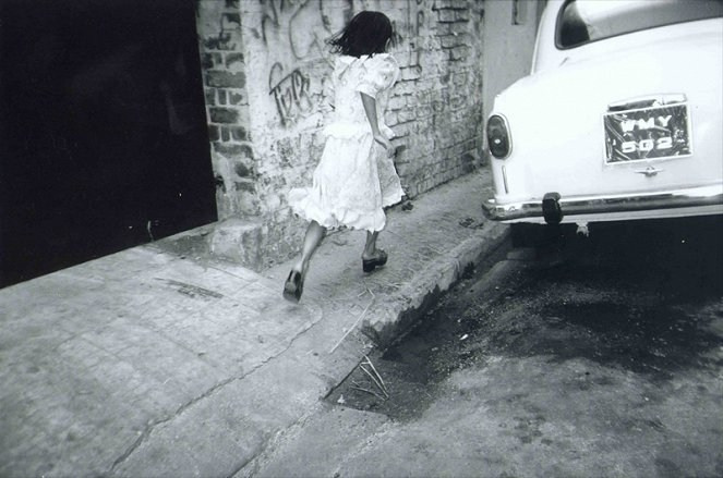 CAFE DEL PHOTO #89 «Рождённые в борделях». Школа Фотографии Романа Рыбалёва. Город Кишинёв, Молдова