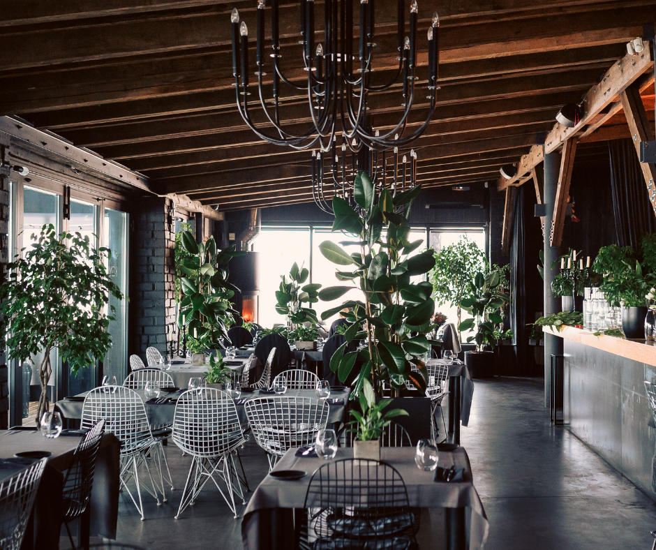 Fotosesijas vietas, ja kāzu dienā līst lietus?