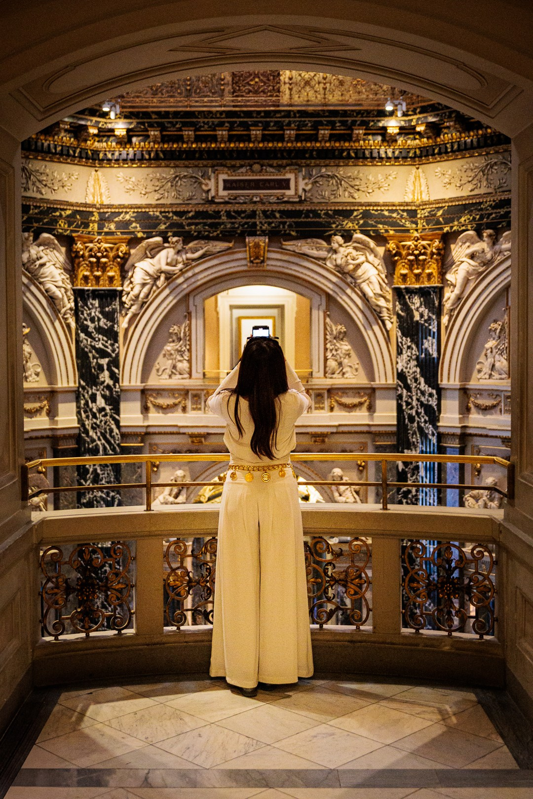 Vienna Museum Photography is a photography series by photographer Namir Čomaga, presenting museum interiors, classical sculptures and historical paintings through architectural and fine art photography.The photographs were created in Vienna, Austria, documenting the rich artistic heritage of the city through museum halls, monumental staircases and carefully curated art collections.This gallery is part of the author’s photography portfolio focusing on architectural photography, museum photography, cultural heritage photography and European city photography.